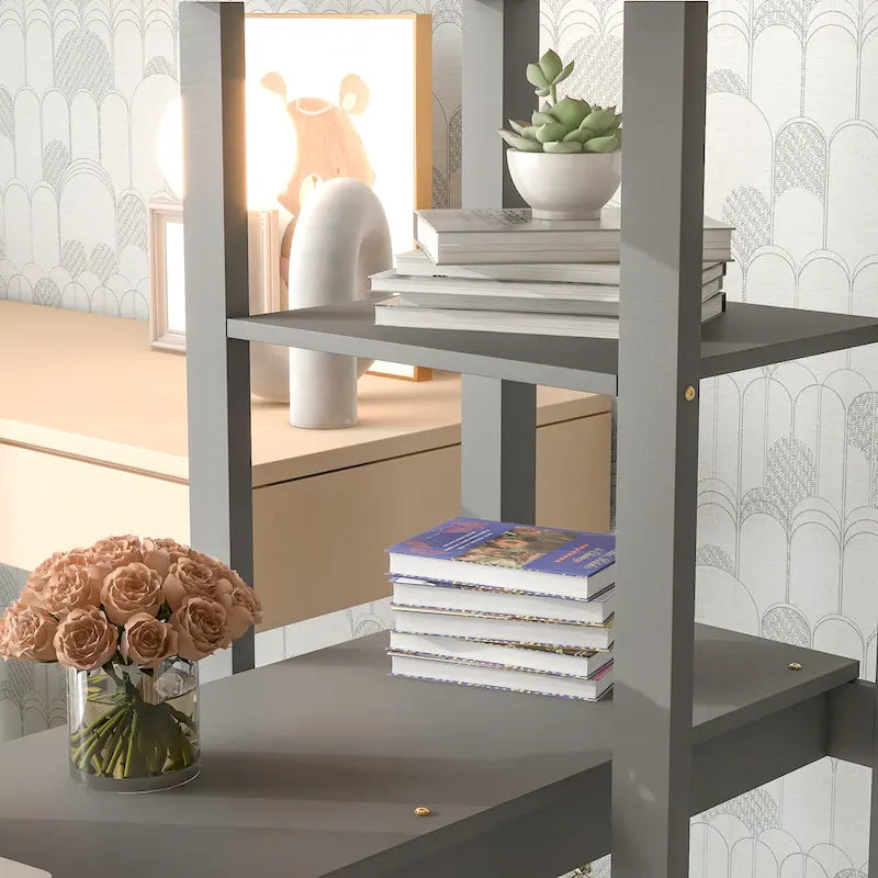Lit mezzanine en pin format Full avec bureau, étagères à plusieurs niveaux et échelle, gris