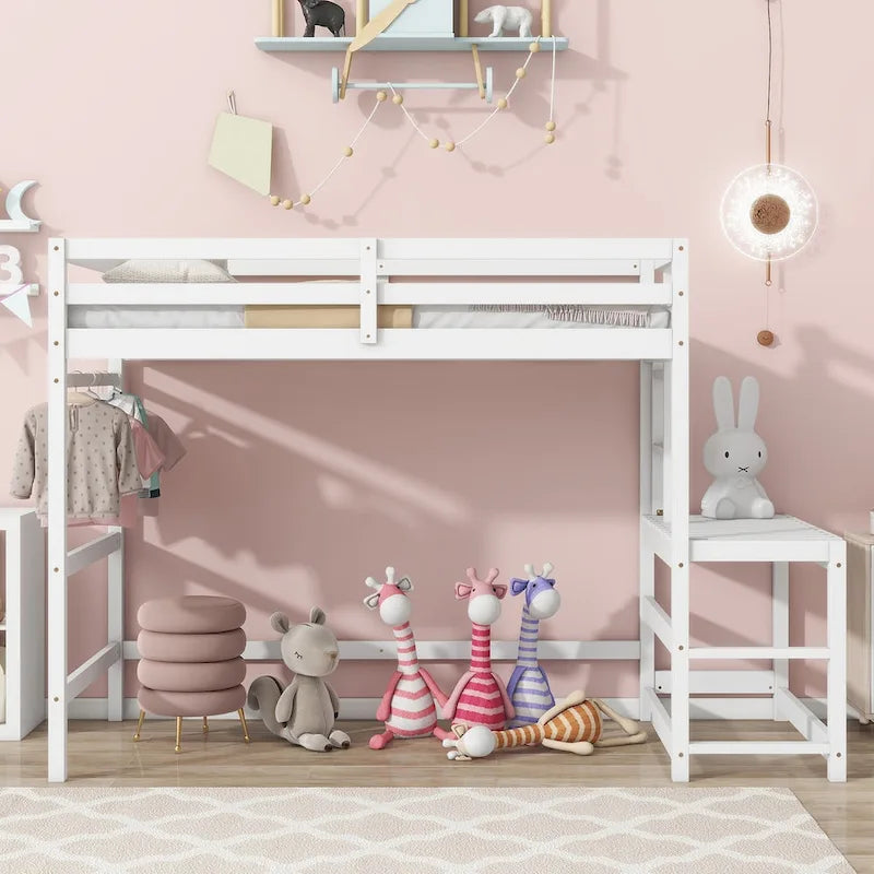 Letto a soppalco alto singolo con piattaforma di accesso, barra appendiabiti e ripiano portaoggetti, grigio bianco