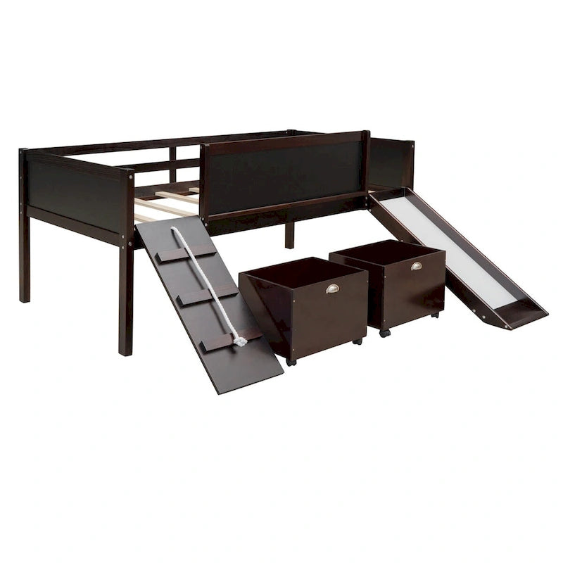 Cama baja tipo loft para niños gemelos con tobogán, estructura para trepar, panel de pizarra y 2 cajas de almacenamiento con ruedas, espresso natural gris blanco